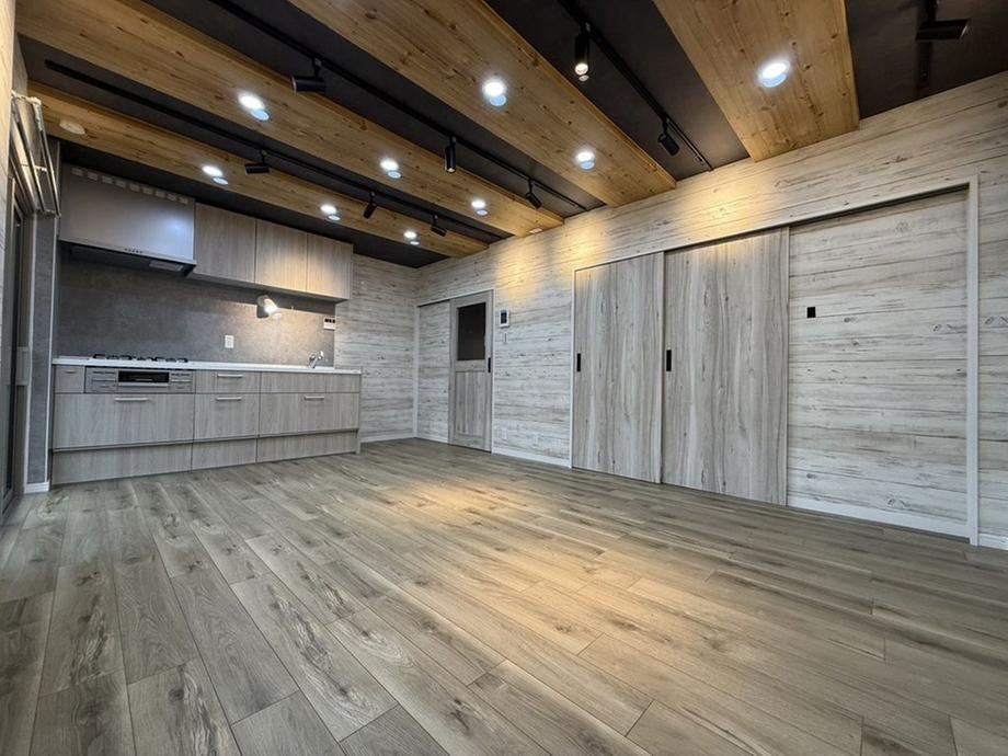 2LDK apartment in Tachikawa, Tokyo - Photo 1