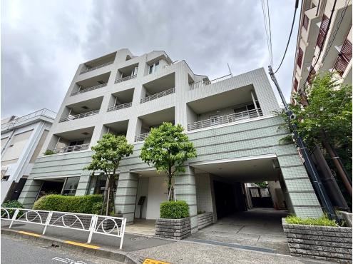 1LDK apartment in Meguro Ward, Tokyo - Photo 1