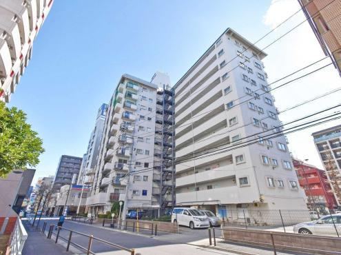 2LDK apartment in Itabashi Ward, Tokyo - Photo 1