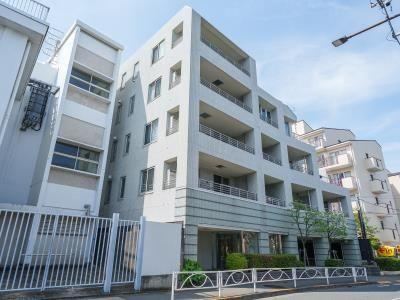 1LDK apartment in Meguro Ward, Tokyo - Photo 1