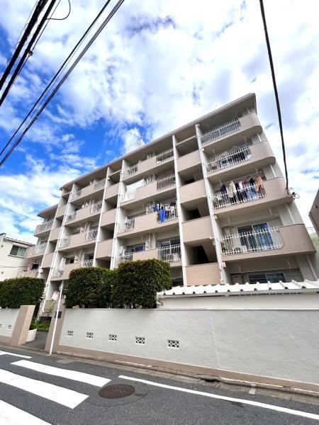 1LDK apartment in Itabashi Ward, Tokyo - Photo 1