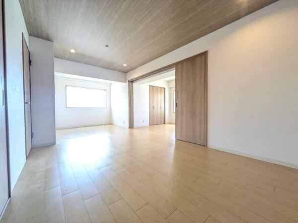 2LDK apartment in Hirano Ward, Osaka - Photo 1