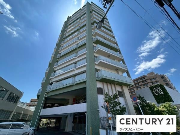2LDK apartment in Nishi Ward, Sakai, Osaka - Photo 1