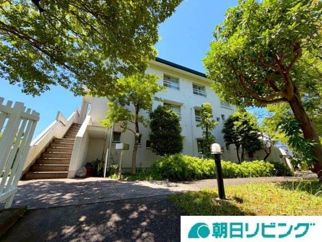 4LDK apartment in Tama, Tokyo - Photo 1