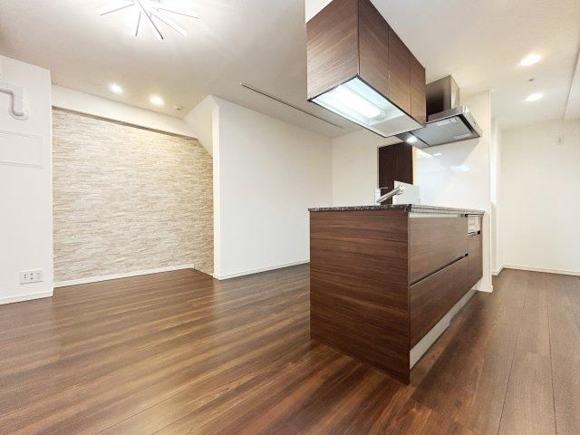 2LDK apartment in Shibuya Ward, Tokyo - Photo 1