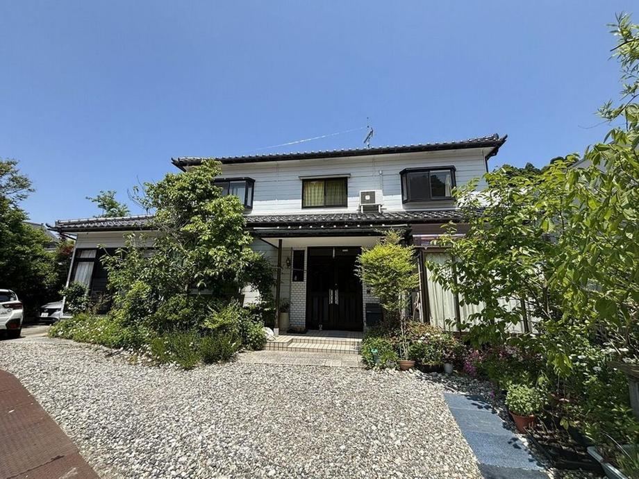 7LDK house in Nanao, Ishikawa - Photo 1