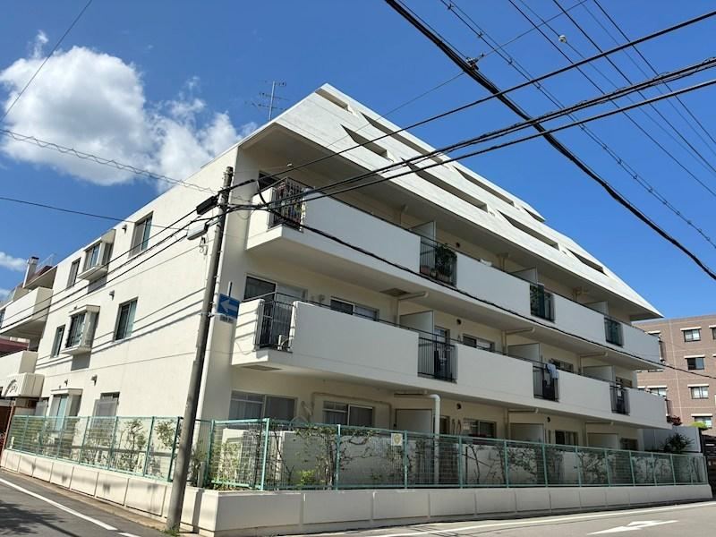 2LDK apartment in Ashiya, Hyogo - Photo 1