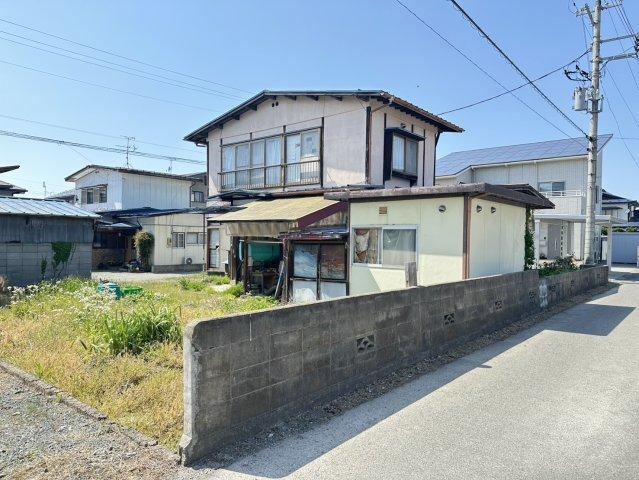 288 m² land in Higashine, Yamagata - Photo 1