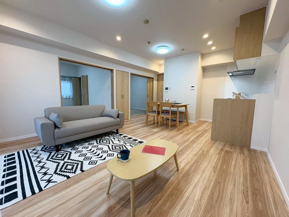 3LDK apartment in Naha, Okinawa - Photo 1