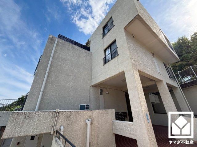 3LDK apartment in Nishinomiya, Hyogo - Photo 1