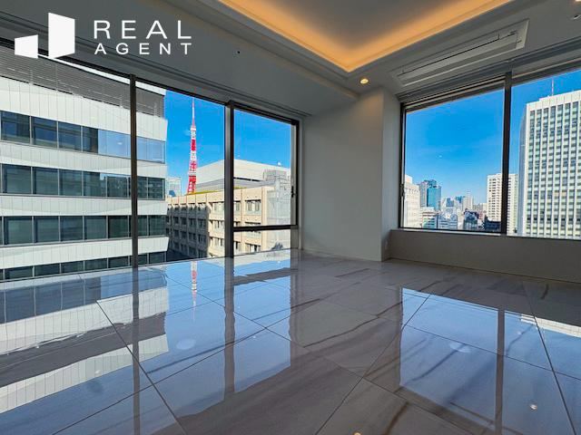 3LDK apartment in Minato Ward, Tokyo - Photo 1
