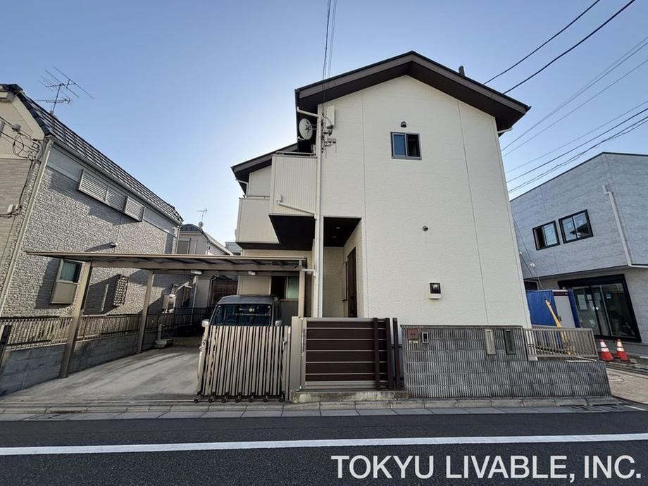 2LDK house in Adachi Ward, Tokyo - Photo 1