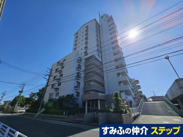 3LDK apartment in Nagakute, Aichi - Photo 1