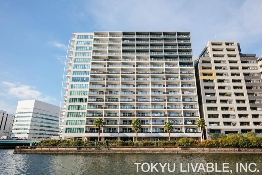 3LDK apartment in Minato Ward, Tokyo - Photo 1