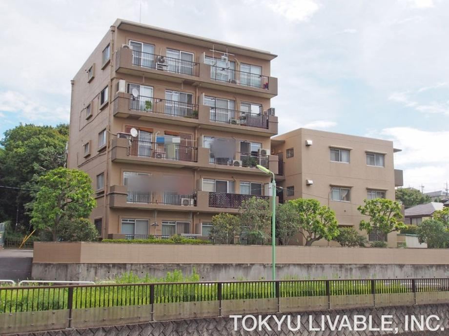 3LDK apartment in Setagaya Ward, Tokyo - Photo 1