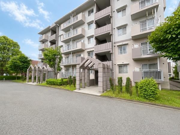 3LDK apartment in Midori Ward, Chiba - Photo 1