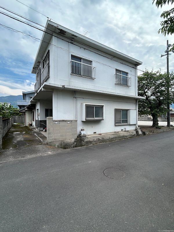 9DK house in Shikokuchuo, Ehime - Photo 1