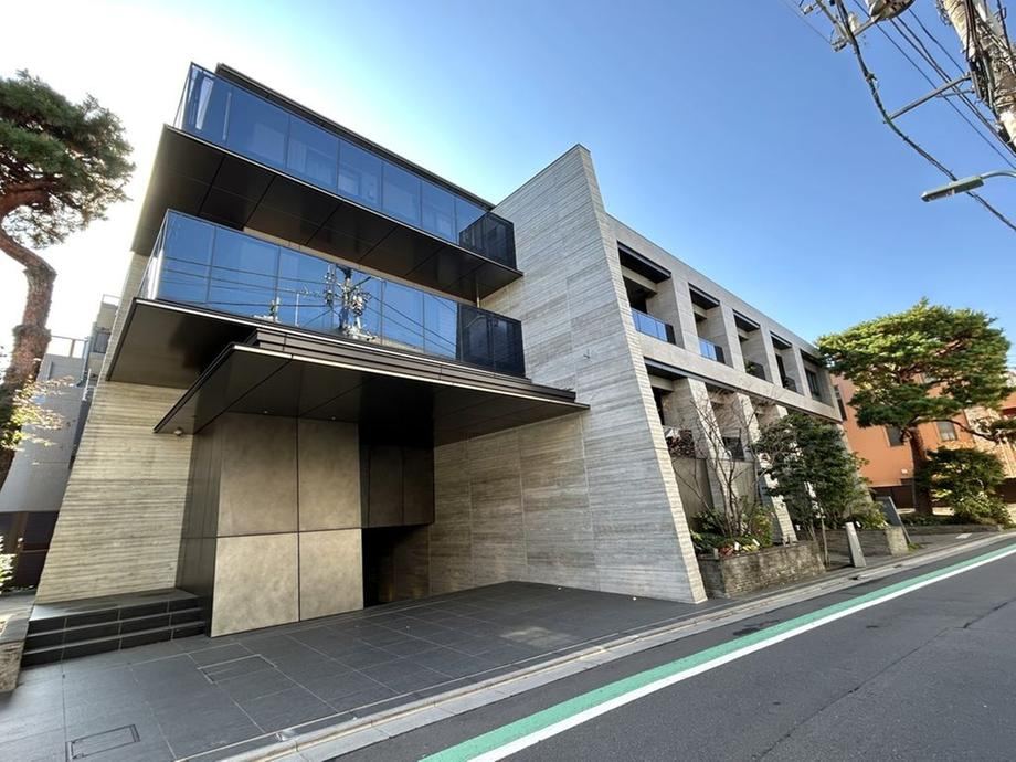 1LDK apartment in Meguro Ward, Tokyo - Photo 1