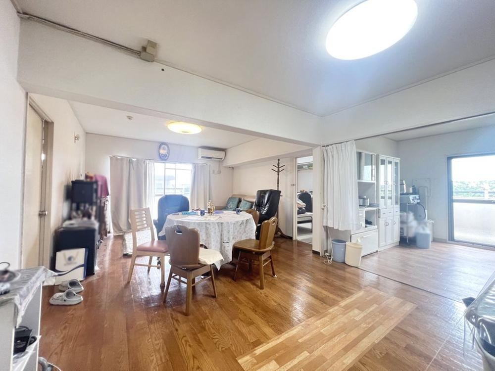 5LDK apartment in Niiza, Saitama - Photo 1
