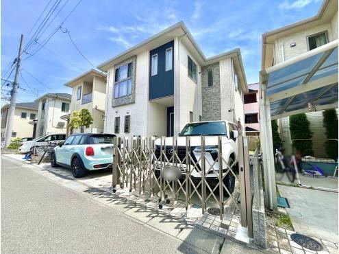 4LDK house in Nagareyama, Chiba - Photo 1