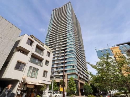 3LDK apartment in Chuo Ward, Tokyo - Photo 1