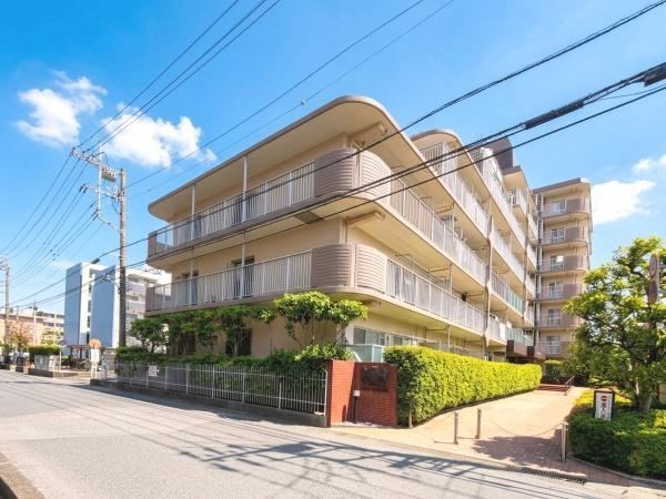 3LDK apartment in Soka, Saitama - Photo 1