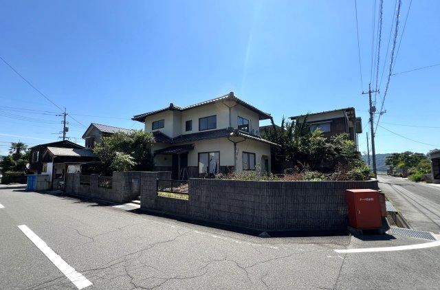 4LDK house in Nanbu, Saihaku District, Tottori - Photo 1