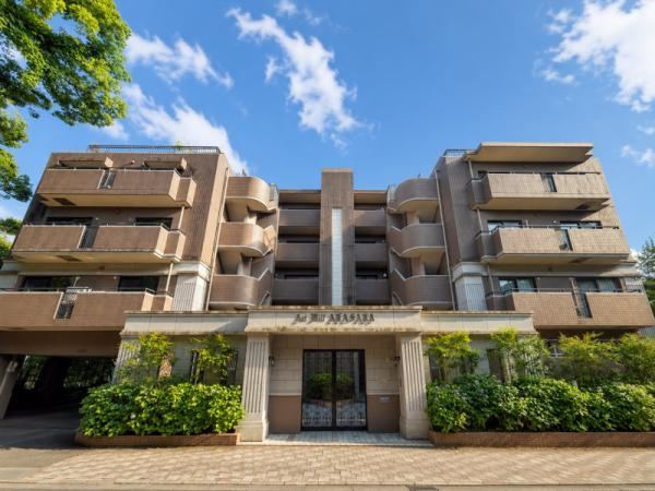 2LDK apartment in Chuo Ward, Fukuoka - Photo 1