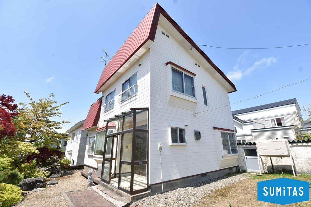 5LDK house in Kitahiroshima, Hokkaido - Photo 1
