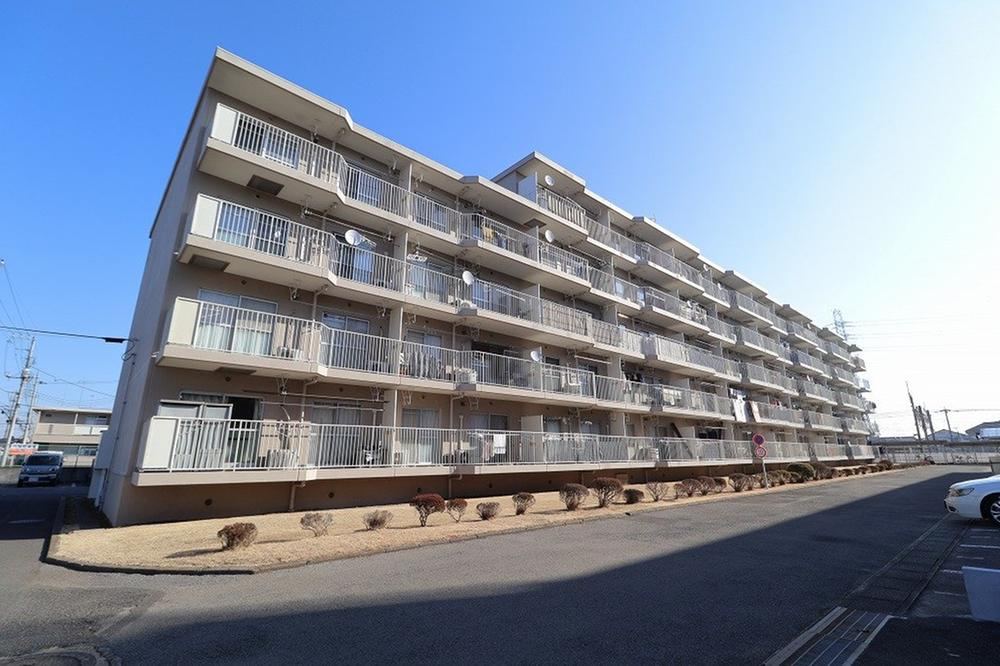 3LDK apartment in Oyama, Tochigi - Photo 1