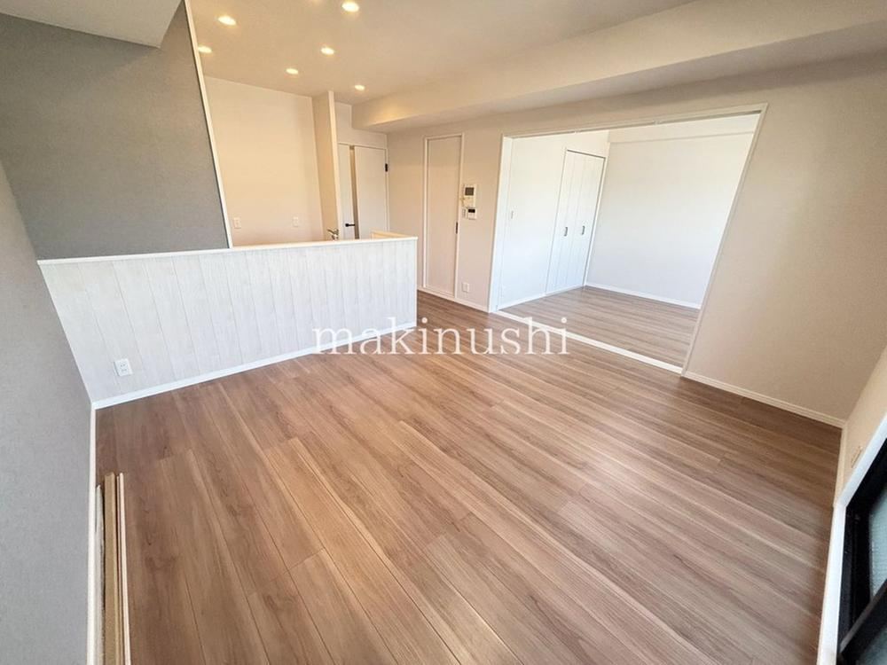 3LDK apartment in Fujiidera, Osaka - Photo 1