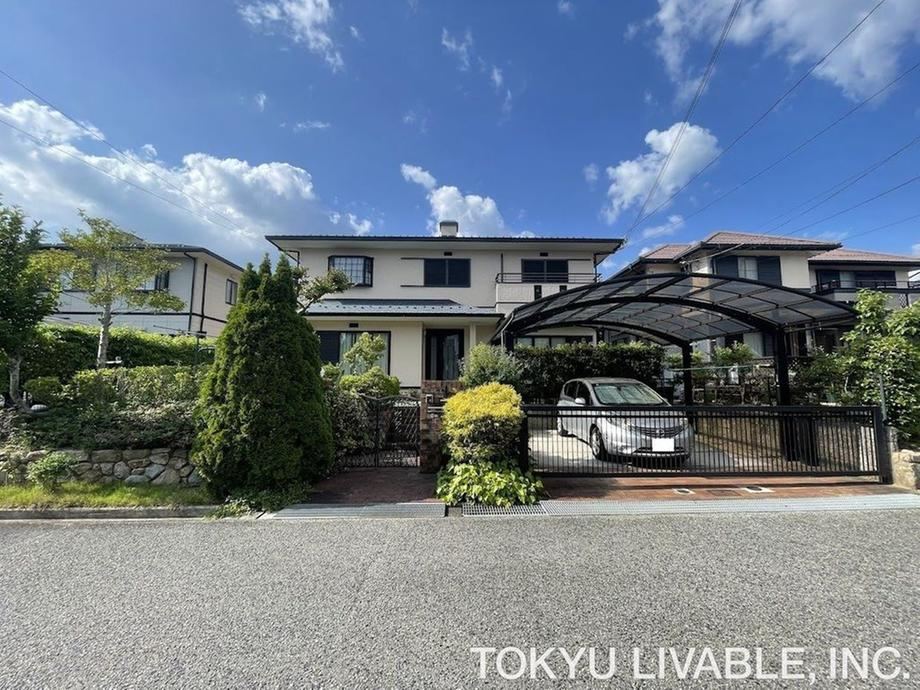 5LDK house in Kita Ward, Kobe, Hyogo - Photo 1