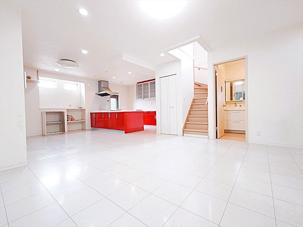 4LDK+S house in Tondabayashi, Osaka - Photo 1
