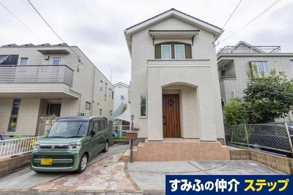 3LDK house in Ayase, Kanagawa - Photo 1