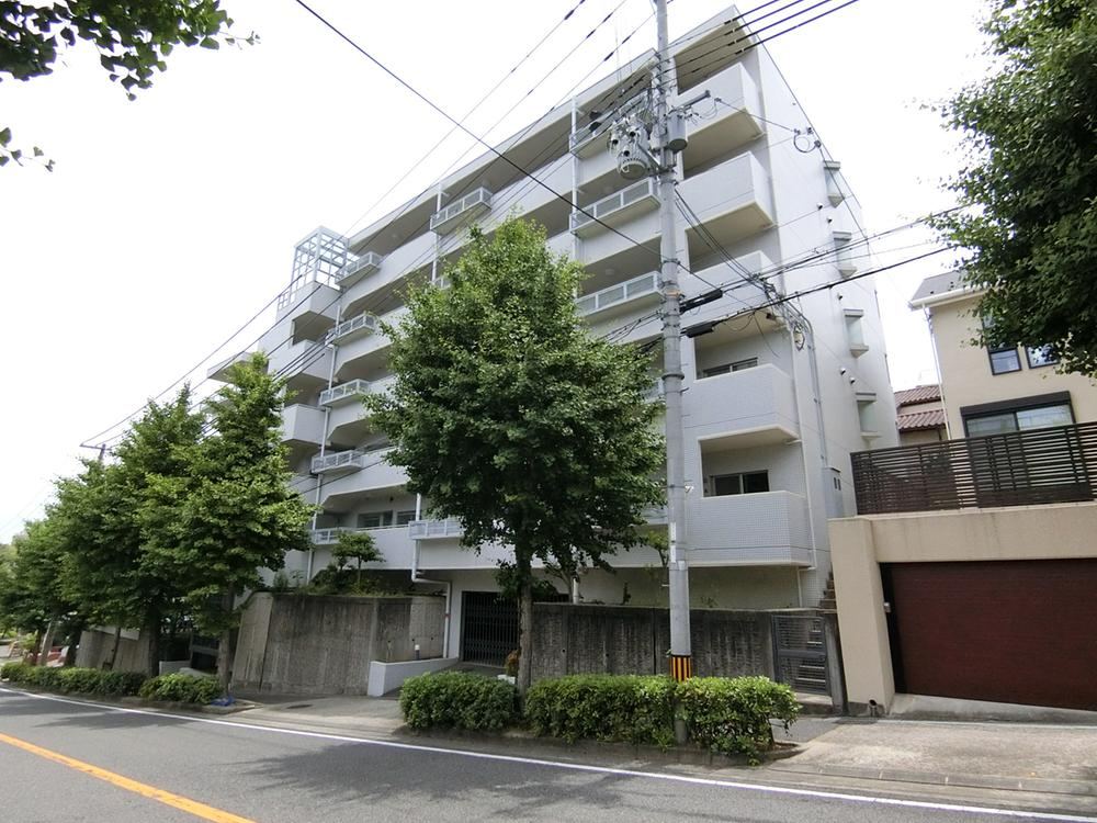 3LDK apartment in Ashiya, Hyogo - Photo 1