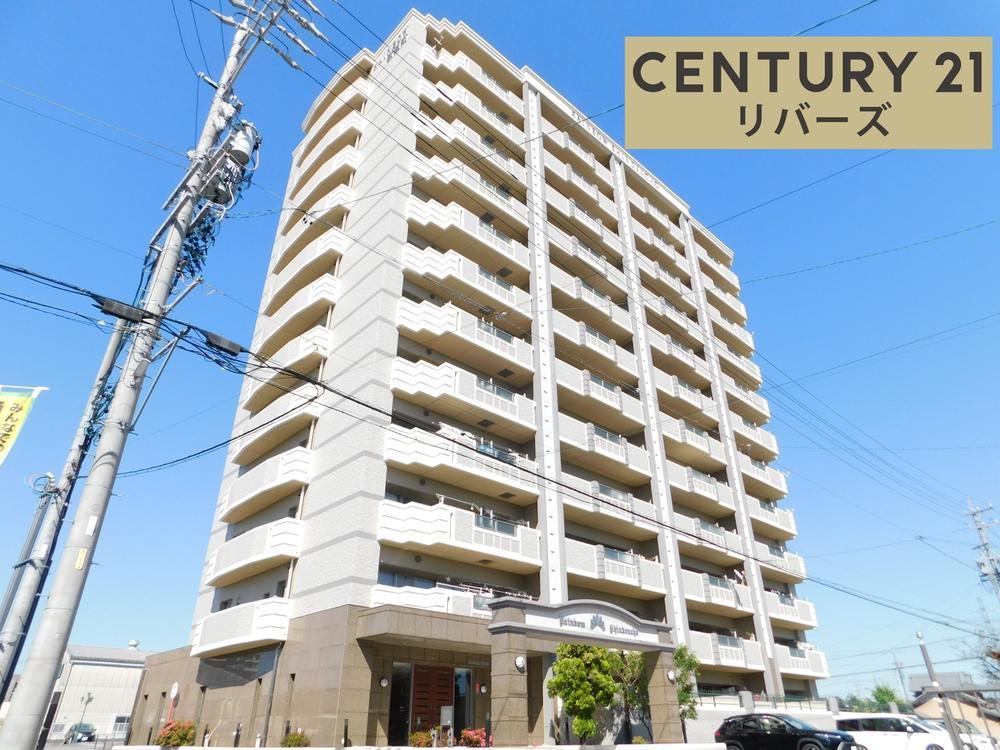 4LDK apartment in Toyoake, Aichi - Photo 1