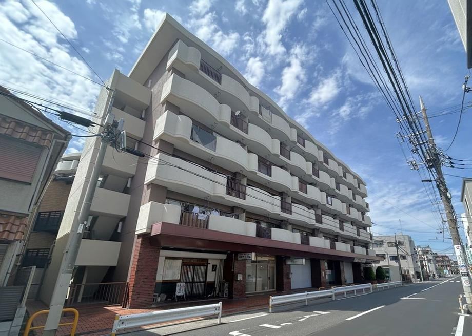 2LDK apartment in Adachi Ward, Tokyo - Photo 1