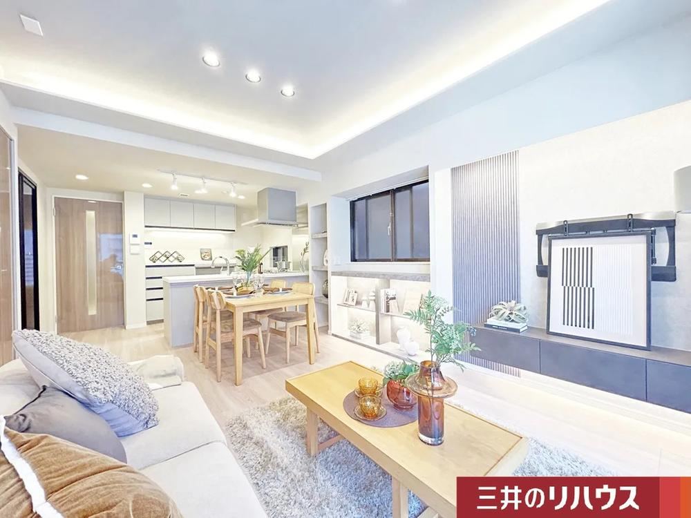 3LDK apartment in Minato Ward, Tokyo - Photo 1