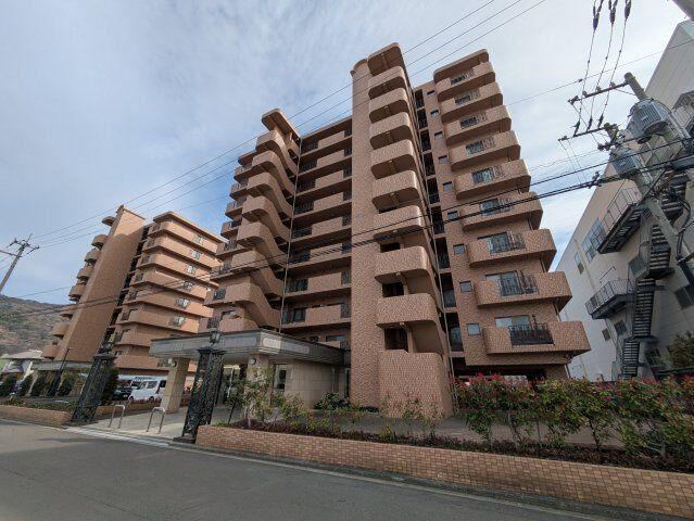 2LDK apartment in Takamatsu, Kagawa - Photo 1