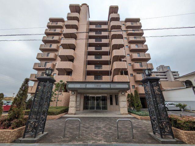3LDK apartment in Takamatsu, Kagawa - Photo 1