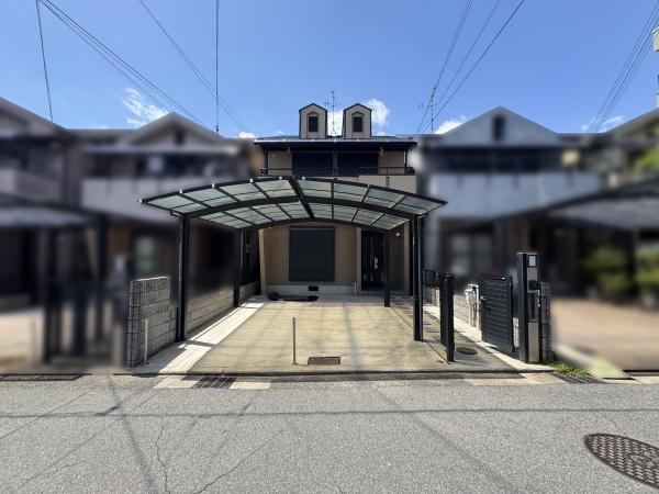 4LDK house in Sakai Ward, Sakai, Osaka - Photo 1