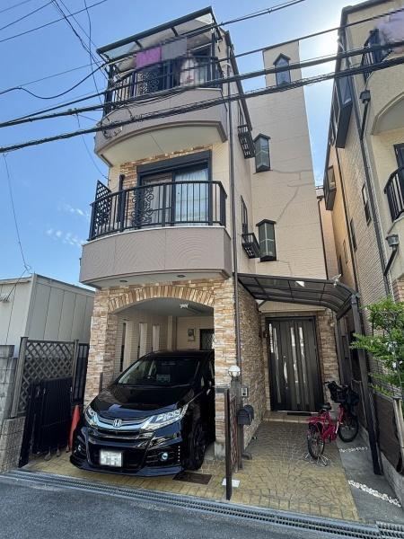 4LDK house in Higashiyodogawa Ward, Osaka - Photo 1