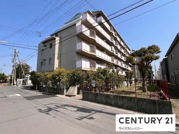 2LDK+S apartment in Kishiwada, Osaka - Photo 1