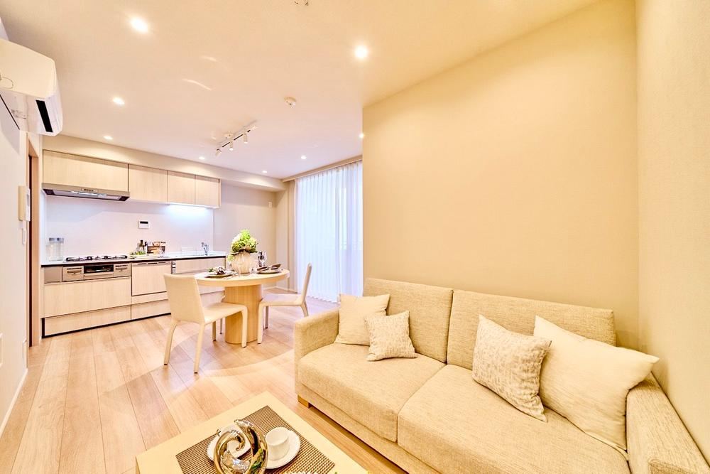 1LDK+S apartment in Chuo Ward, Tokyo - Photo 1