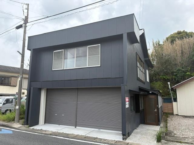 4LDK house in Tateyama, Chiba - Photo 1