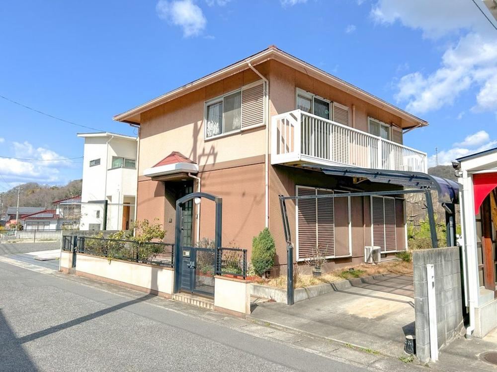 4LDK house in Kurashiki, Okayama - Photo 1