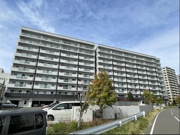 4LDK apartment in Shiroishi Ward, Sapporo, Hokkaido - Photo 1
