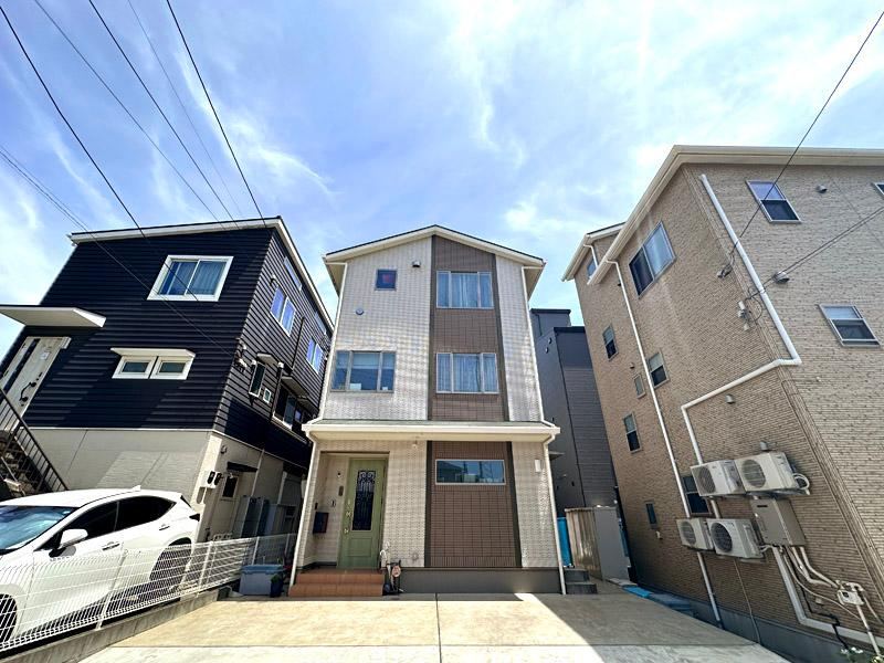 4LDK house in Kamakura, Kanagawa - Photo 1