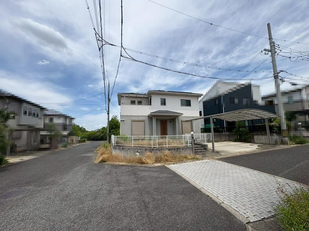 4LDK house in Izumi, Osaka - Photo 1
