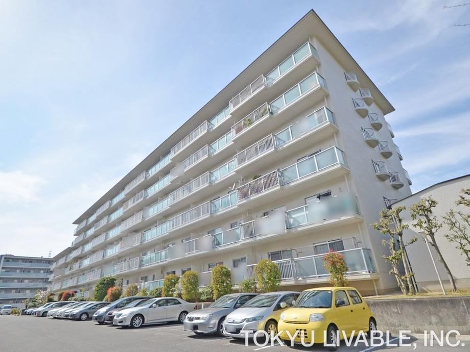4LDK apartment in Suita, Osaka - Photo 1